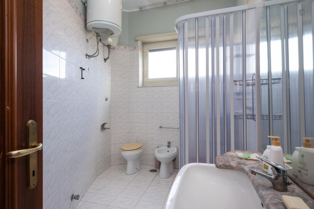 Attractive and cosy single bedroom in Tufello