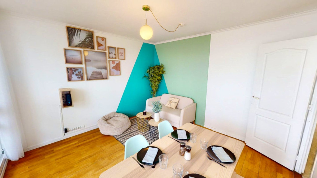 Bright Elegant Apt. near Vilette