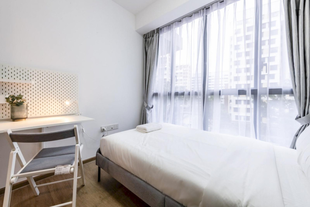 Pleasant double bedroom in Serangoon - Singapore - chambre - ImmoJeune