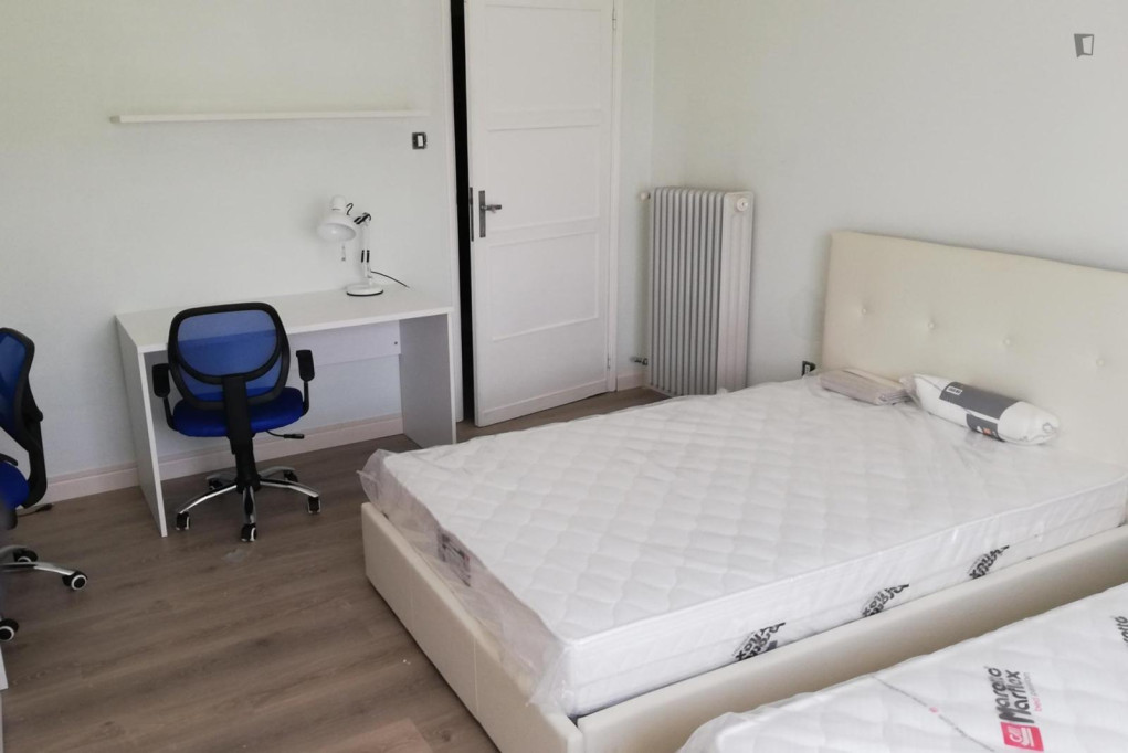 Single or double bedroom in a shared apartment - Padova - chambre - ImmoJeune