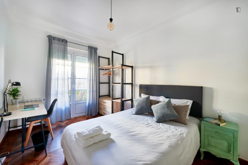 Appealing bedroom near the Parque metro - Lisbonne - chambre - ImmoJeune