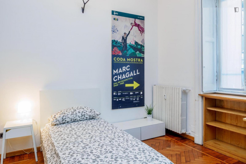 Cool single bedroom just a few minutes walk from Milano Lambrate - Milan - chambre - ImmoJeune
