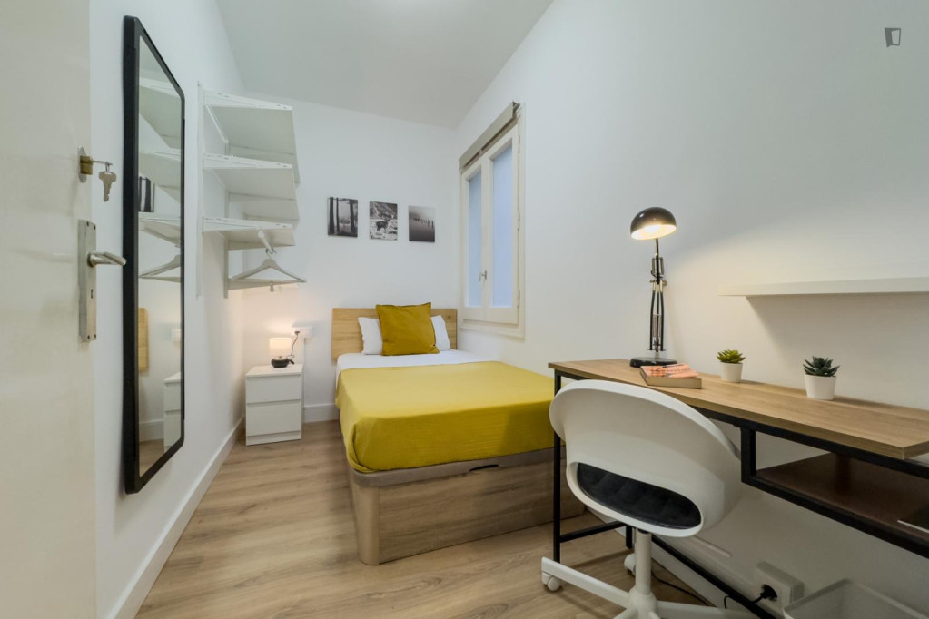 Lovely single bedroom in Dreta de l'Eixample - Barcelone - chambre - ImmoJeune