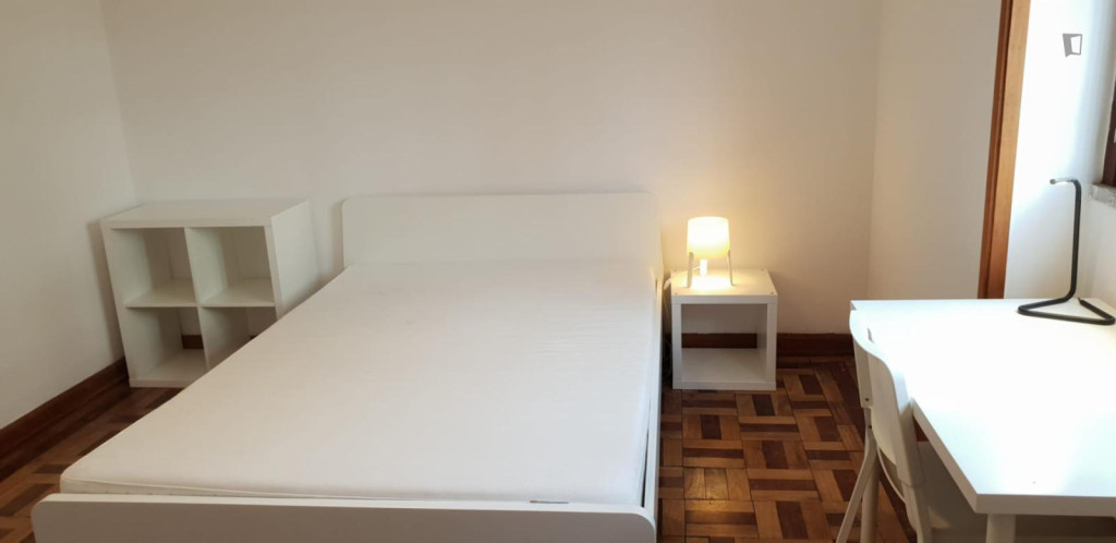 Very nice double bedroom in Celas area - Coimbra - chambre - ImmoJeune