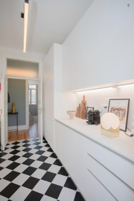 Charming 2-bedroom apartment next to 24 de Agosto metro station