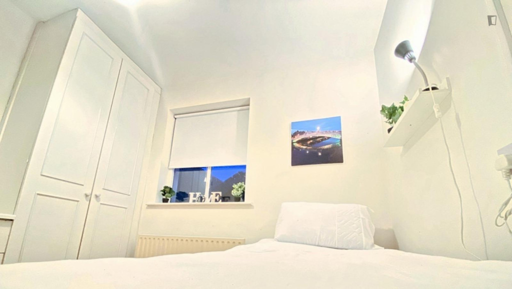 Very cosy single bedroom in the centre of Cork