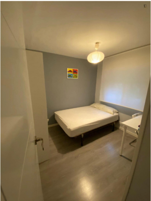 Elegant Single Bedroom close to University Carlos III of Madrid - Madrid - chambre - ImmoJeune