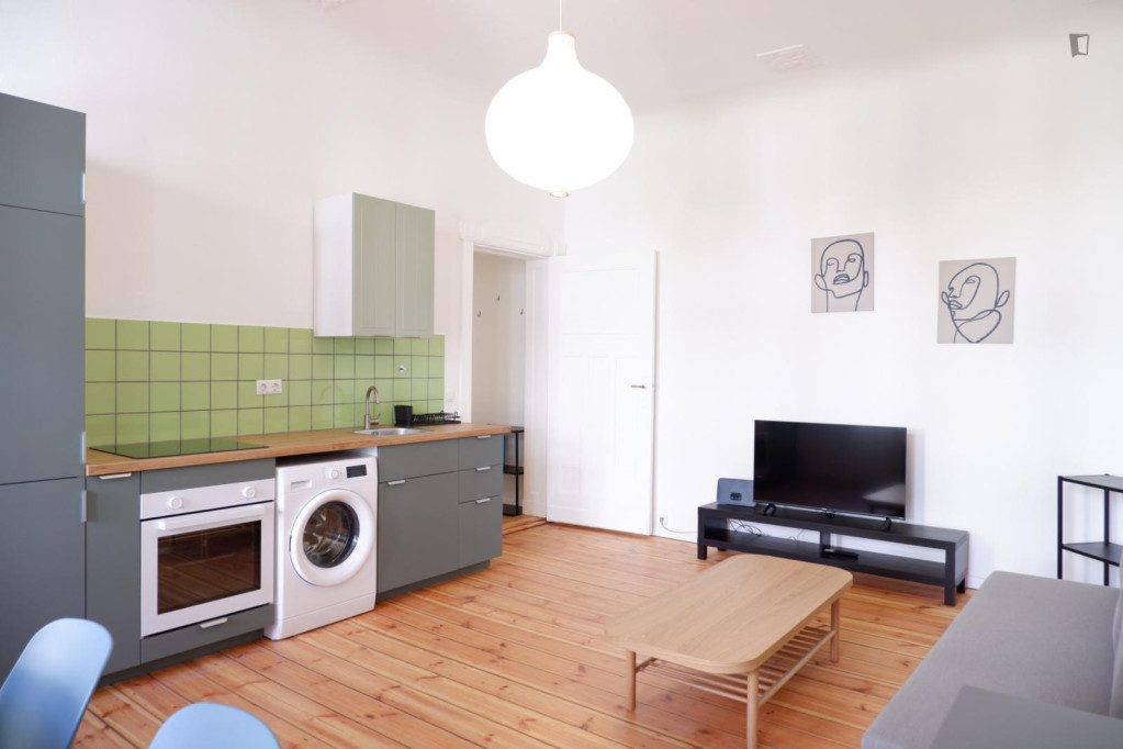 Cosy 1-Bedroom Apartment near the Hermannstrasse Station - Berlin - chambre - ImmoJeune