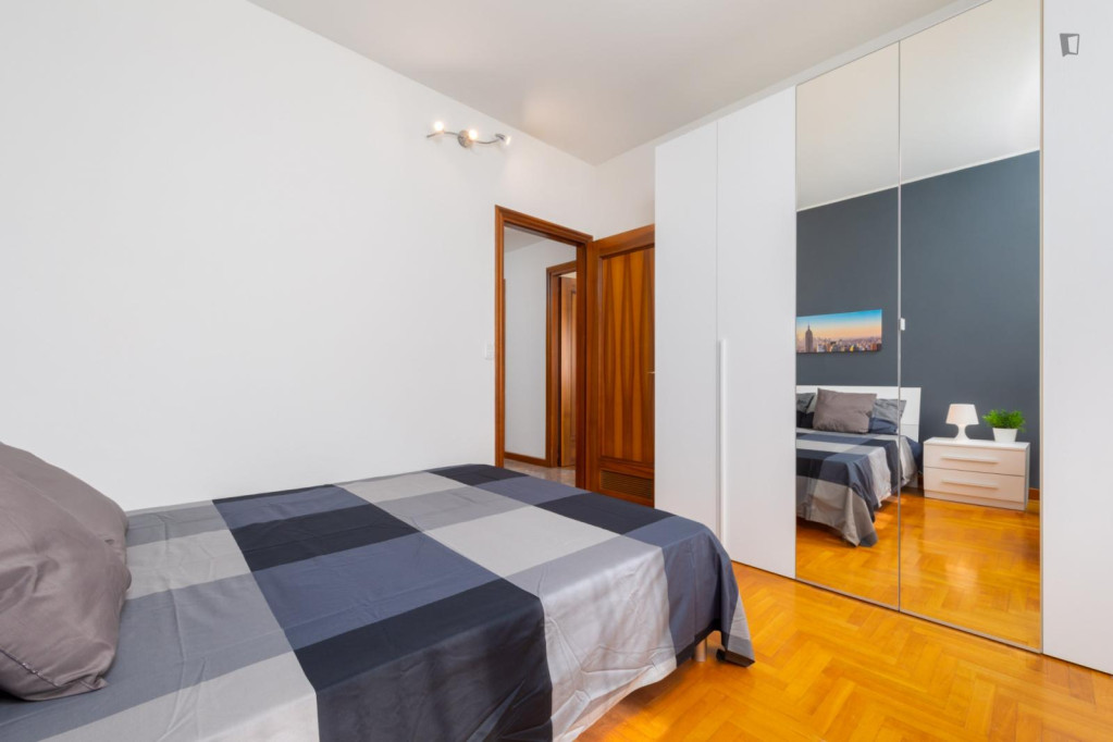 Very nice double bedroom in the Mestre district - Venice - chambre - ImmoJeune