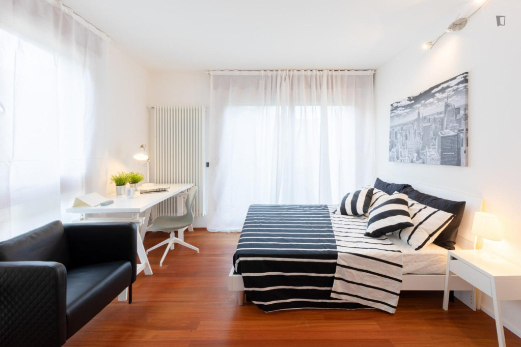 Grand double bedroom in Mestre - Venice - chambre - ImmoJeune