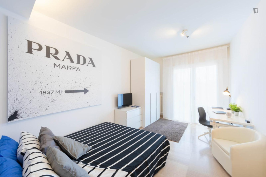 Big double bedroom in Municipalità di Mestre-Carpenedo - Venice - chambre - ImmoJeune