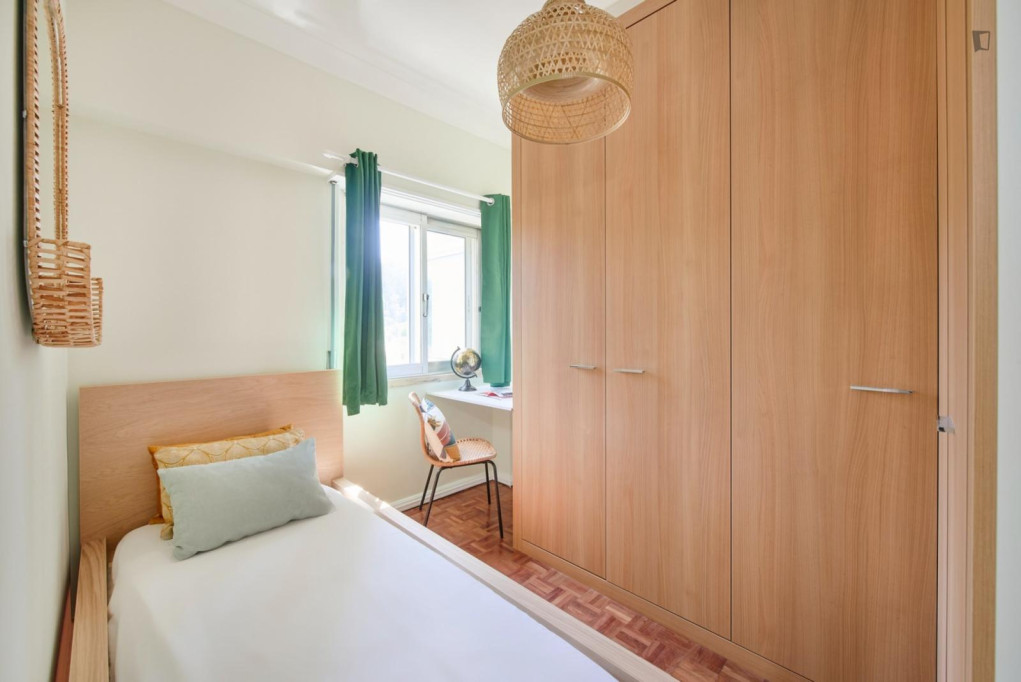 Appealing single bedroom - Lisbonne - chambre - ImmoJeune