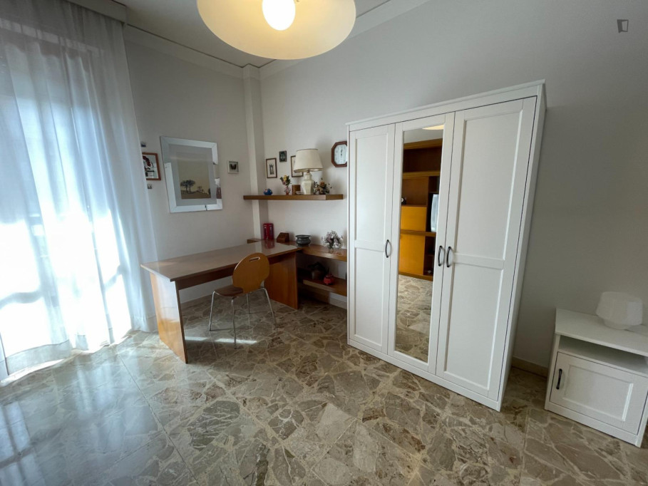 Very pleasant single bedroom in Scandicci - Florence - chambre - ImmoJeune