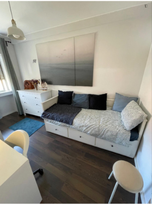 Bright Single Bedroom close to Faculty of science - Cedofeita - Porto - chambre - ImmoJeune