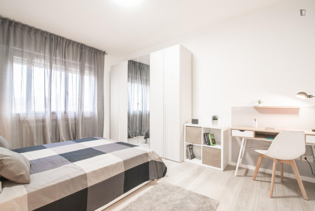 Inviting double bedroom in Mestre - Venice - chambre - ImmoJeune