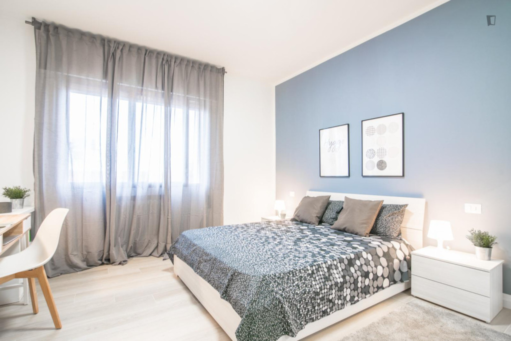 Large double bedroom in Mestre - Venice - chambre - ImmoJeune