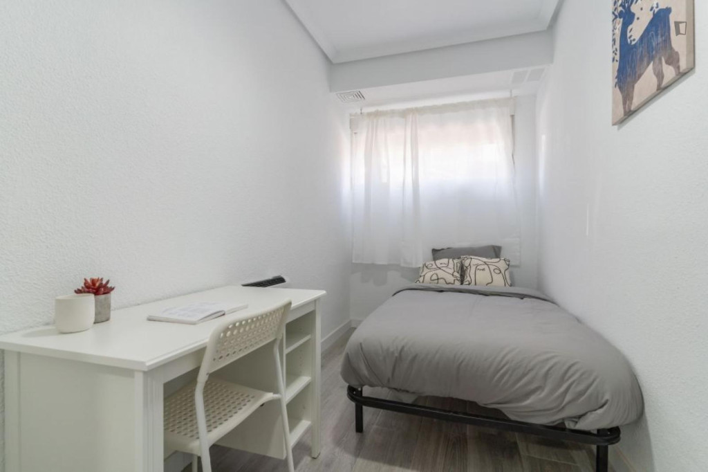 Pleasant single bedroom in Zofío - Madrid - chambre - ImmoJeune