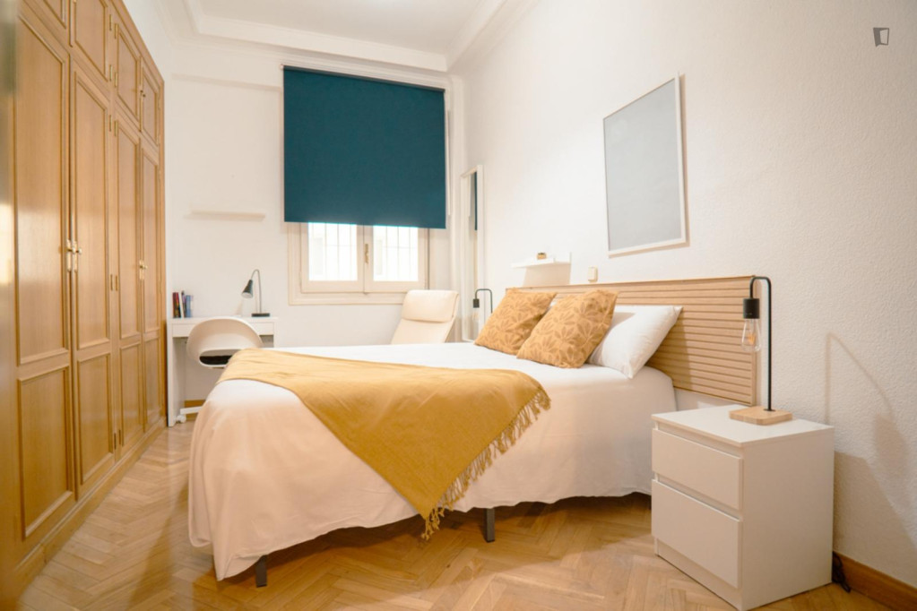 Sublime double bedroom in student-popular Gaztambide - Madrid - chambre - ImmoJeune
