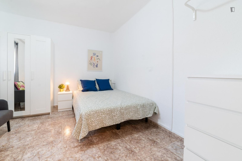 Large Appealing double bedroom - Valence - chambre - ImmoJeune