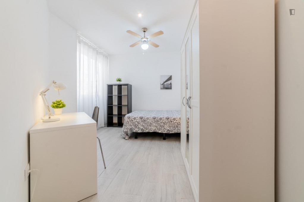 Large Cozy double bedroom - Valence - chambre - ImmoJeune