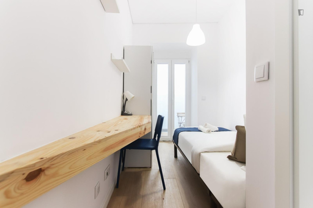 Single bedroom with a terrace, in Alameda - Lisbonne - chambre - ImmoJeune
