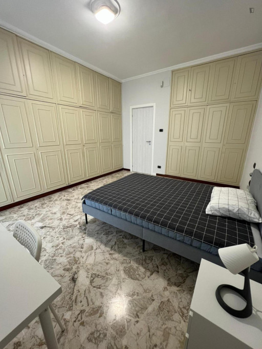 Homely single bedroom near the Quintino Sella train station - Bari - chambre - ImmoJeune