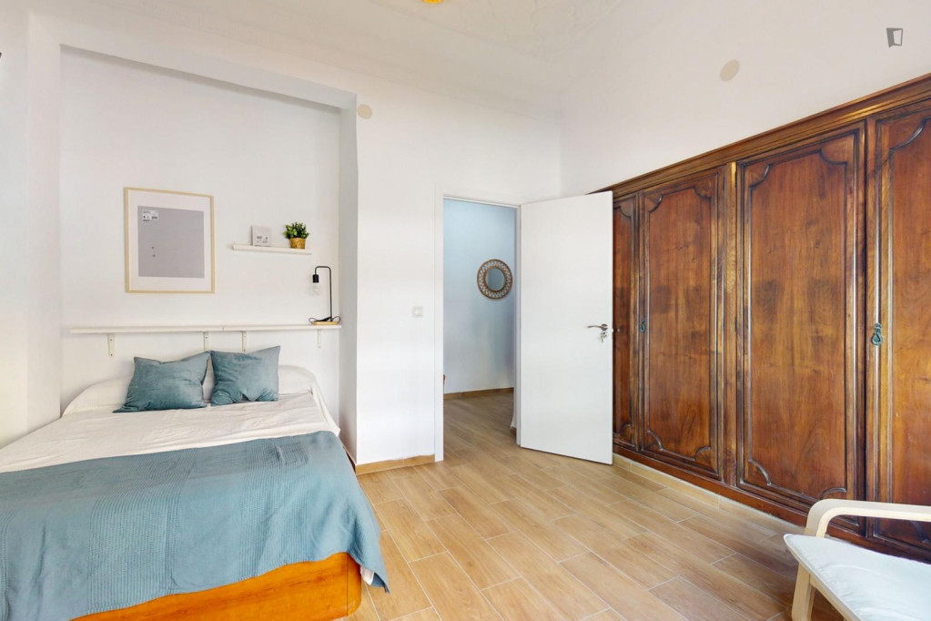 Appealing single bedroom in a property with balcony - Valence - chambre - ImmoJeune