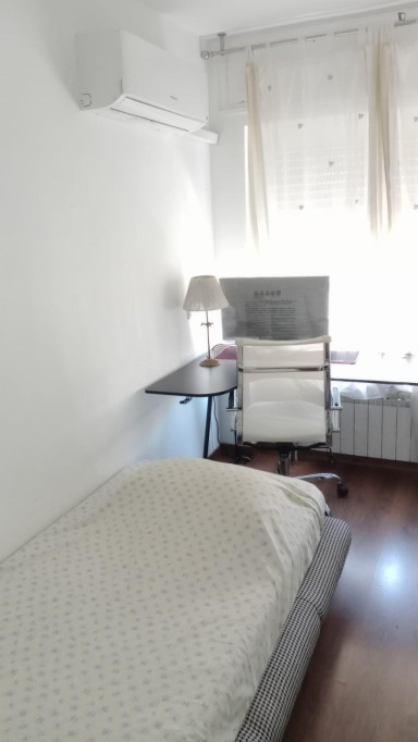 Single bedroom in 3-bedroom apartment - Madrid - chambre - ImmoJeune