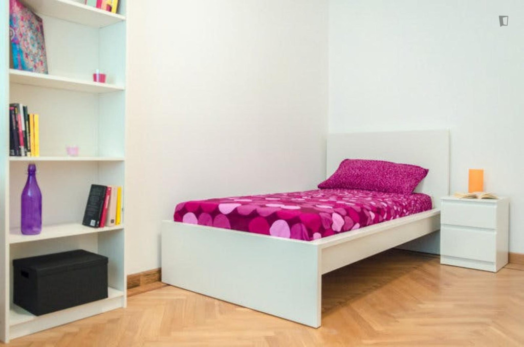 Single bedroom in a 4-bedroom in Quadrilatero