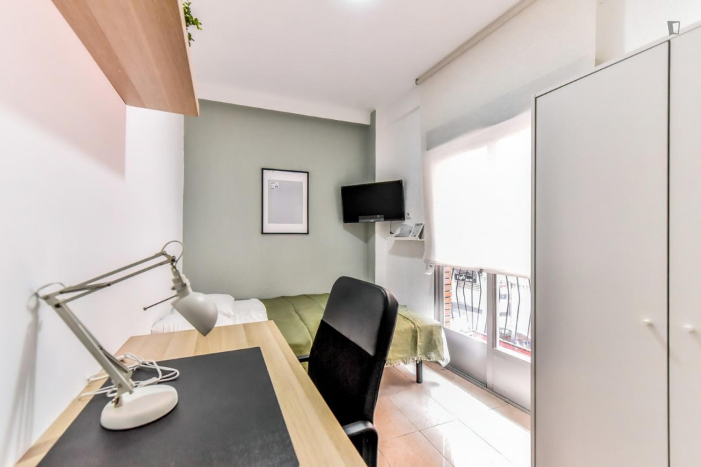 Cozy single bedroom with balcony - Valladolid - chambre - ImmoJeune