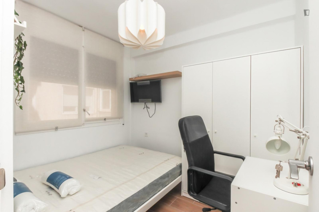 Great looking single bedroom - Tarragona - chambre - ImmoJeune