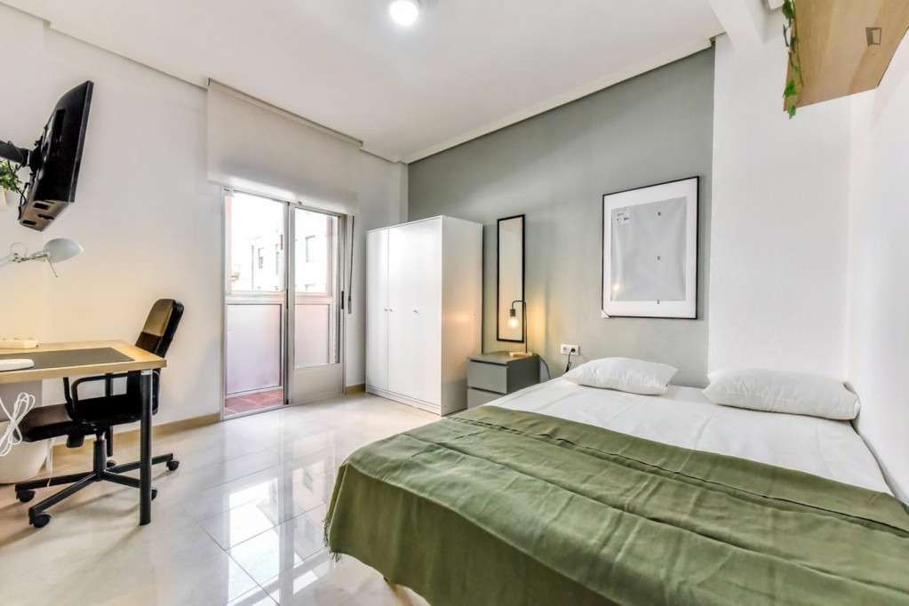 Attractive single bedroom with balcony - Valladolid - chambre - ImmoJeune