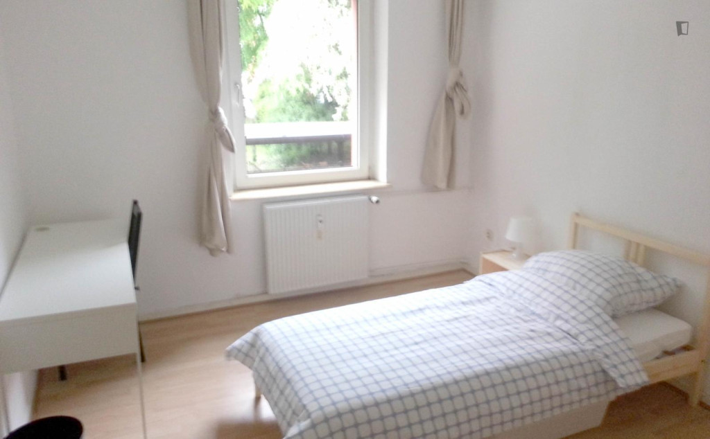 Neat single bedroom in Barmbek-Nord