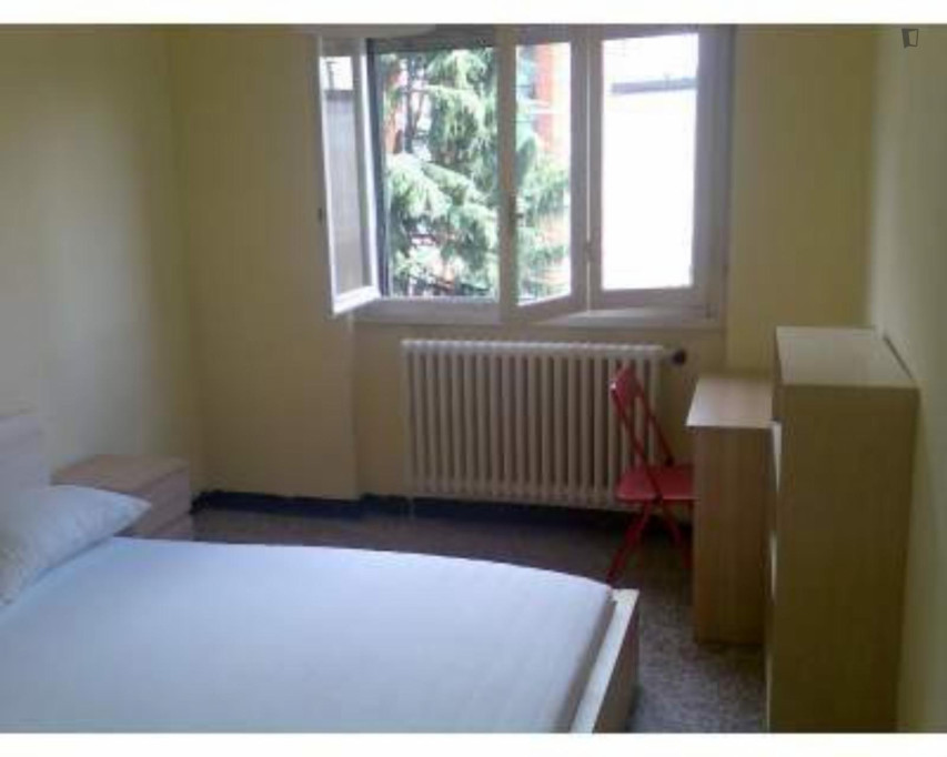 One room for short period close to Precotto M1 - Viale Monza - Milan - chambre - ImmoJeune