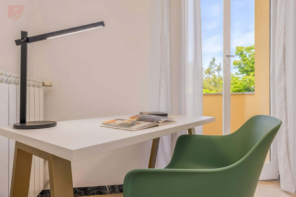 Room in Via Giuseppe Compagnoni, Ferrara for 172 m² with 9 bedrooms