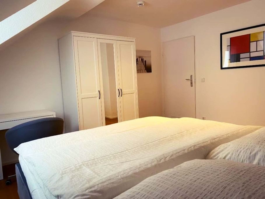 Staufenstraße 34 DG Links - Small Room