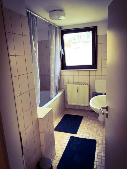 Staufenstraße 34 DG Rechts - Big Room