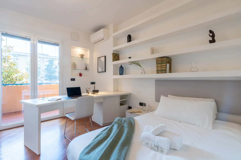 Apartment in Via Alberto Ascari, Roma for 90 m² with 2 bedrooms