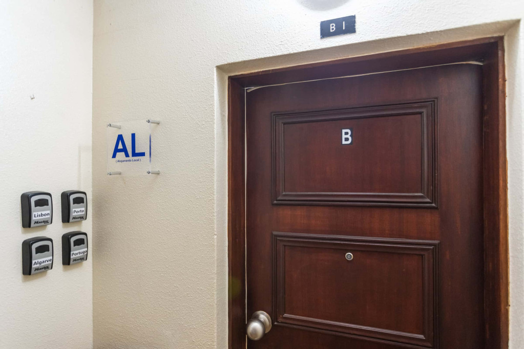 Bright Apartment 50 m walk from the beach Praia da Rocha Beach