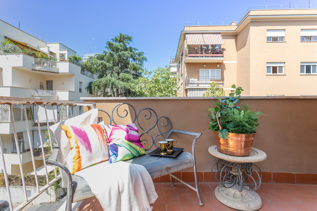 Ginevra Luxury New Classic Apartment close Vatican