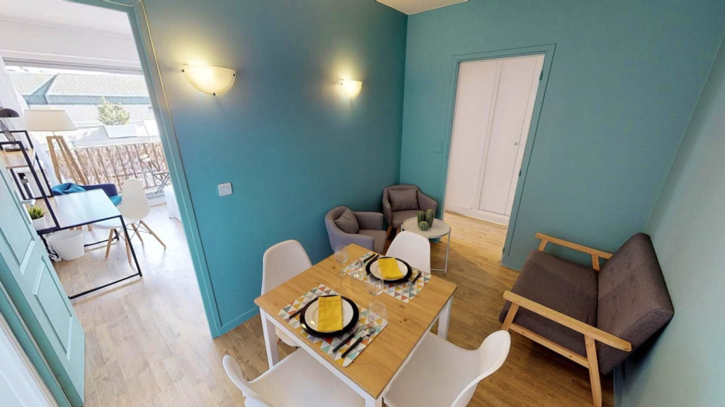 Newly Bright House near Amérique