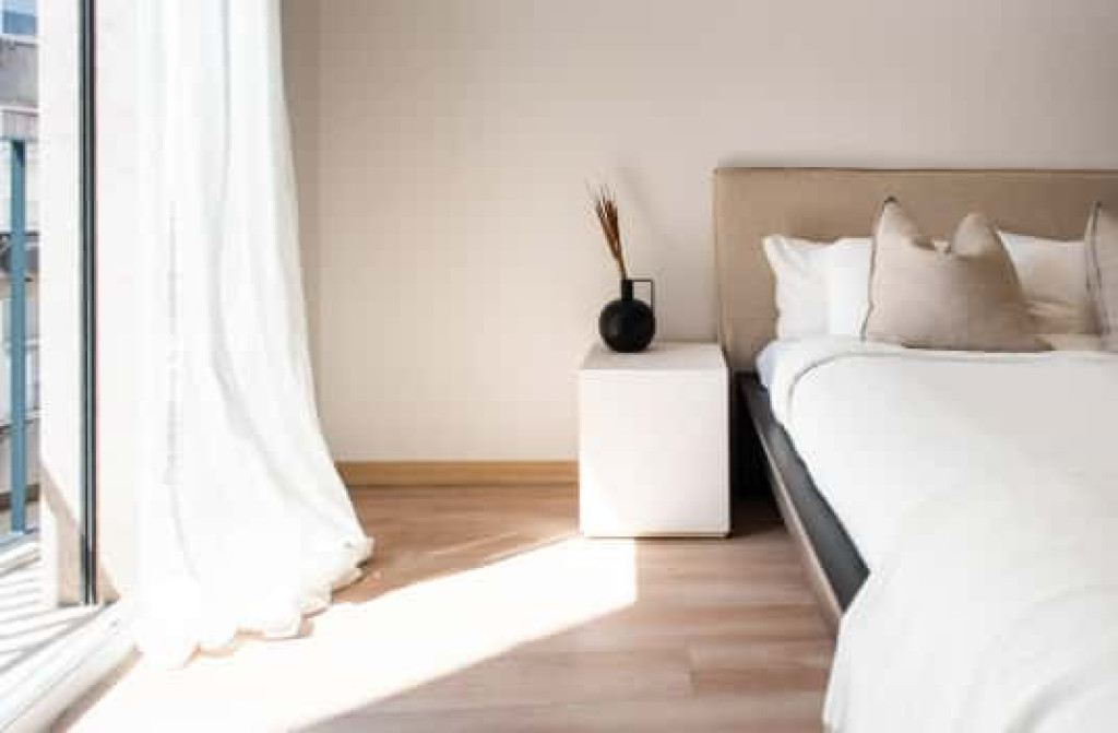 Bedroom in a 6-bedroom apartment in Lisbon - Room 5