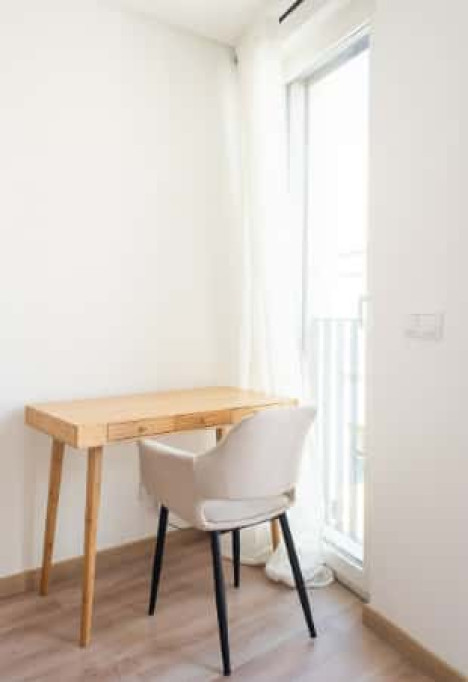 Bedroom in a 6-bedroom apartment in Lisbon - Room 4