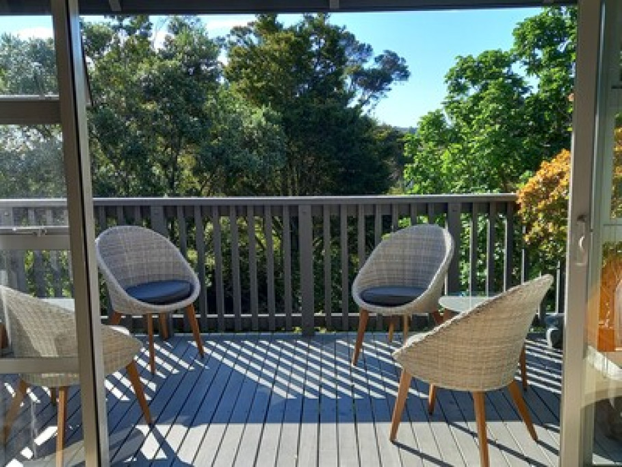Leafy Native Bush Retreat
