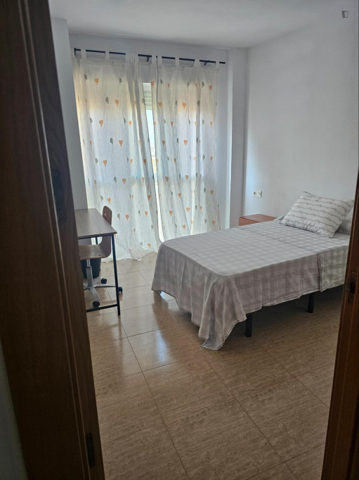 Comfortable single bedroom ideal for Universidad Católica San Antonio de Murcia students - Murcia - chambre - ImmoJeune