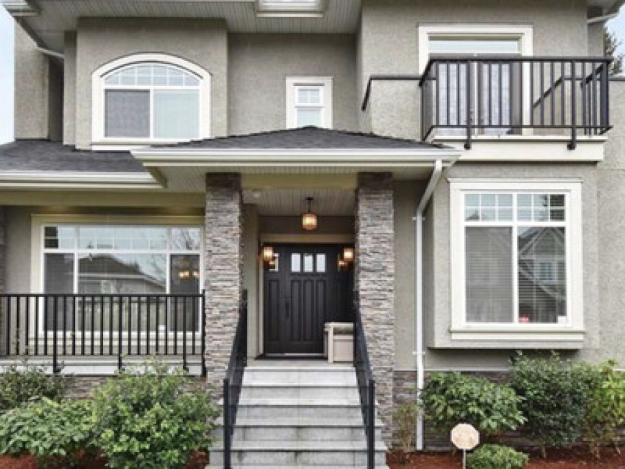 Close to UBC and shopping