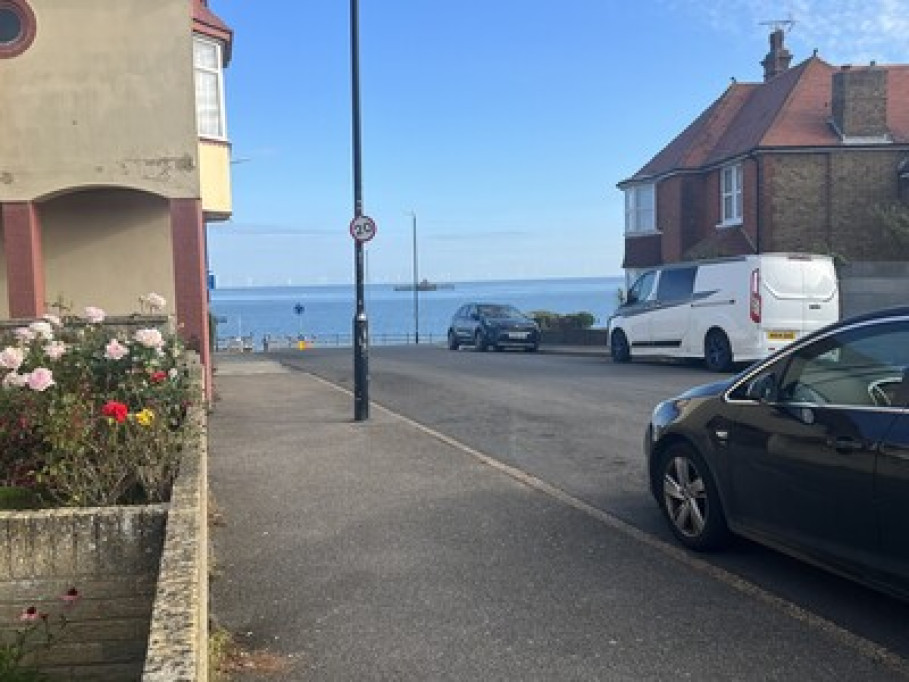 Lovely home by the sea 