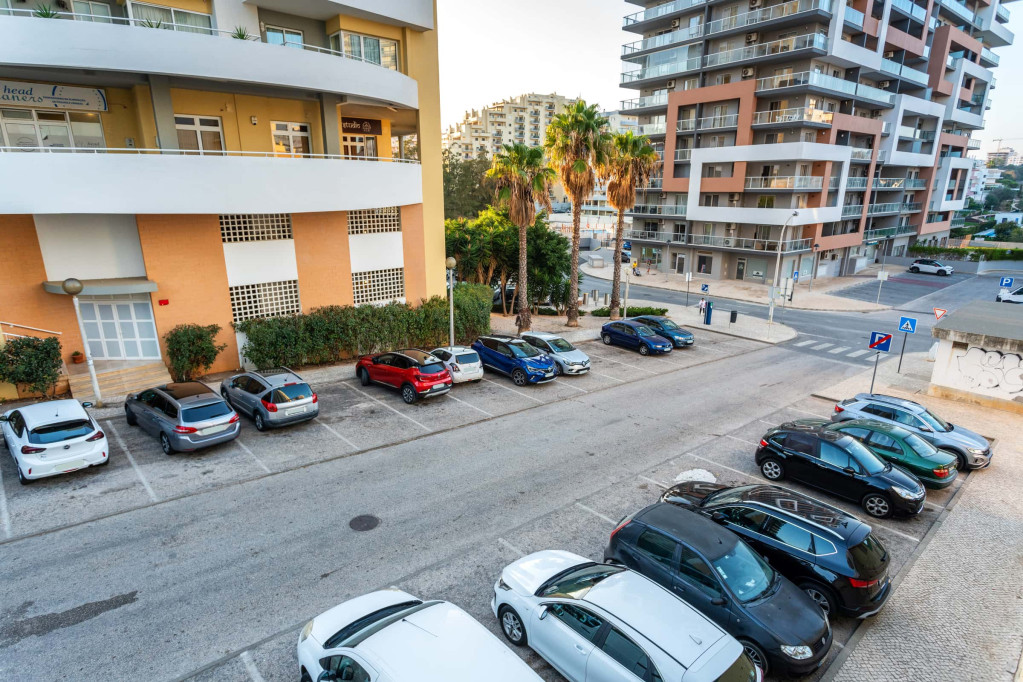 Praia da Rocha Beach Sun-kissed Apartment 50 m walk from the beach