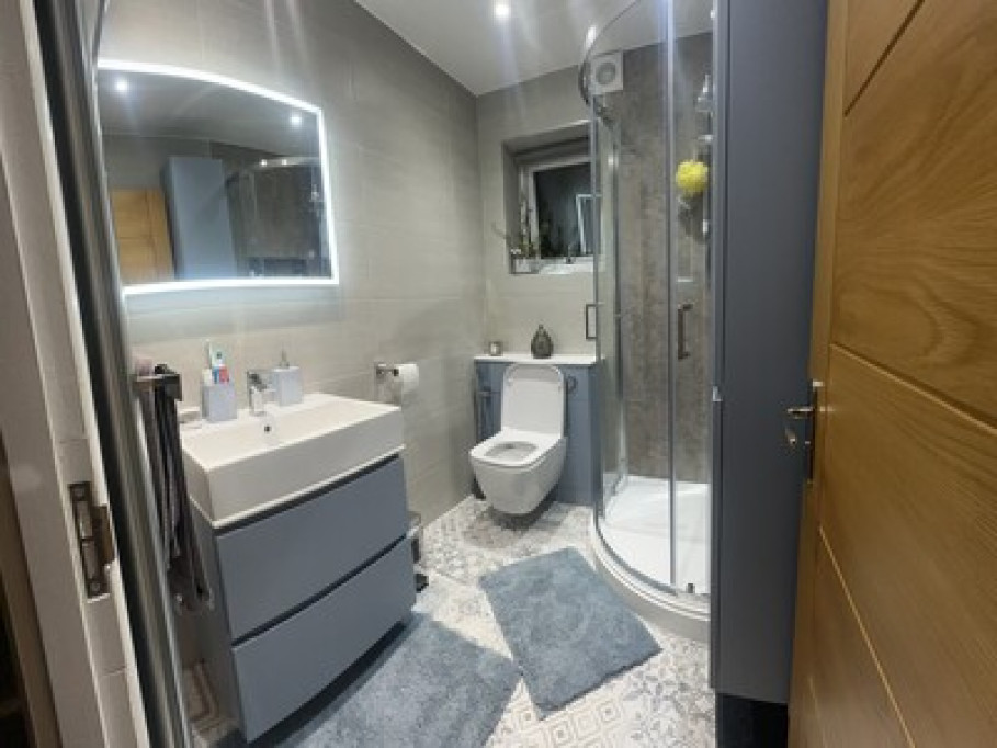 Down to earth host in Headington 