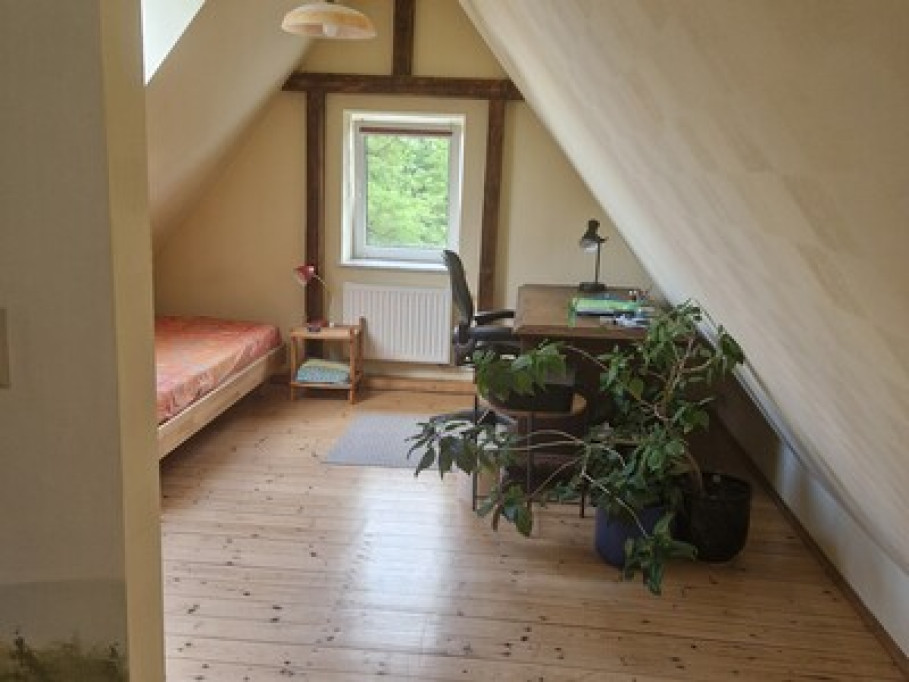 Ruhiges Zimmer mit Garten 